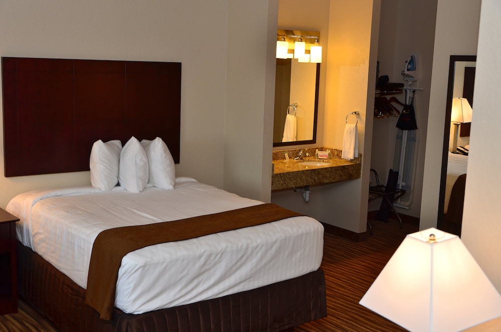 Cobblestone Inn & Suites Clarion - photo 64