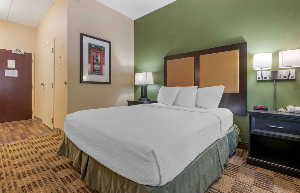 Extended Stay America Suites Chicago Skokie - photo 11
