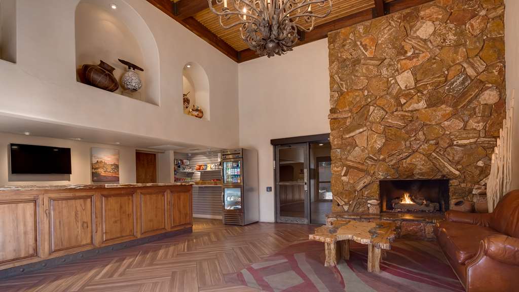 Best Western Plus Arroyo Roble Hotel & Creekside Villas - photo 2