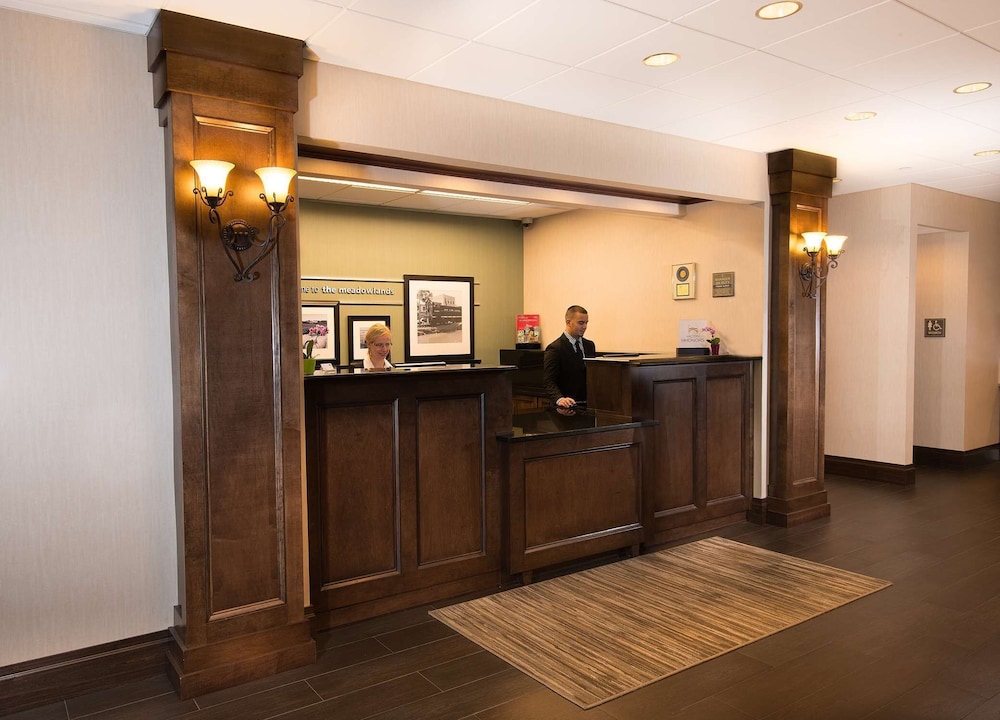 Hampton Inn Carlstadt At The Meadowlands - photo 4