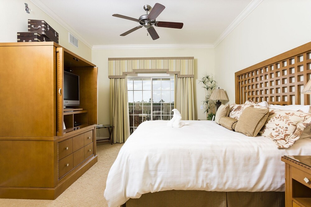 Reunion Resort by Intteli Fun Rentals - photo 14