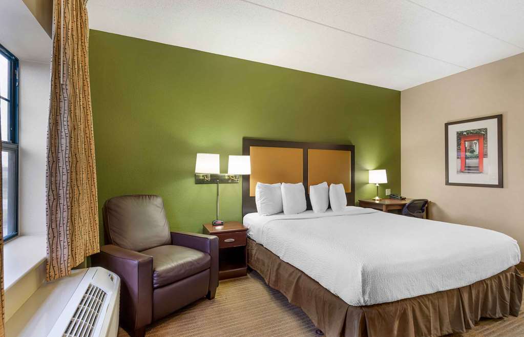 Extended Stay America Select Suites Chicago Lisle - photo 18