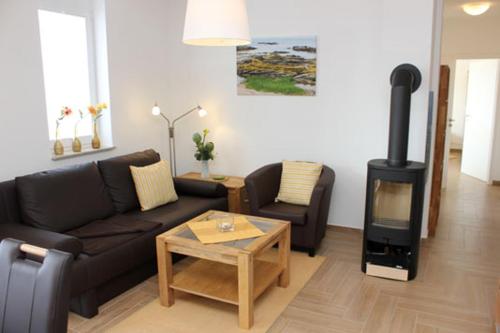 Käptn Brass Villa 5 App 3 Strandrose — 4-Star Luxury Hotel in Ostseebad Dierhagen, Germany