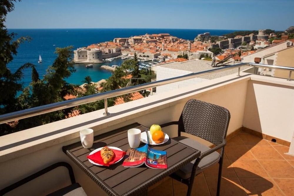 Penthouse the Best Old Town View — 4-Star Luxury Hotel in Dubrovnik, Croatia