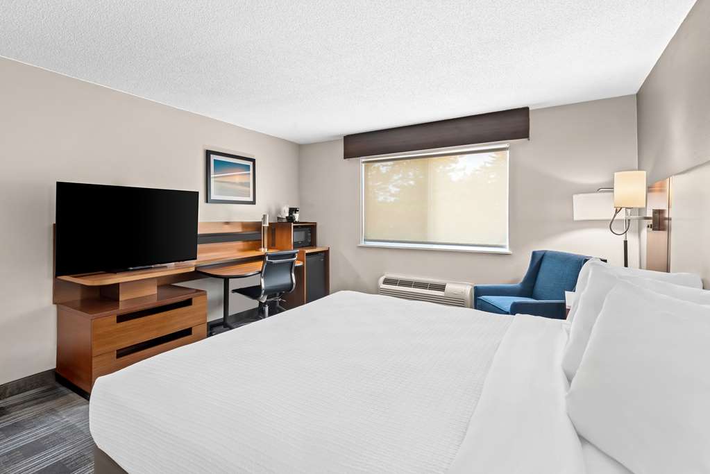 Best Western Ottumwa Inn & Suites - photo 13