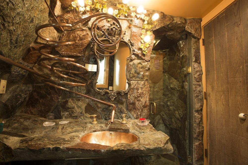 Madonna Inn - photo 275