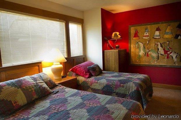 Arrowhead Condominiums by Resort Property Management — Big Sky — photo 3