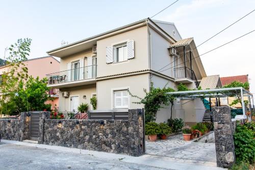 Afroditi s House — 4-Star Luxury Hotel in Corfu, Greece