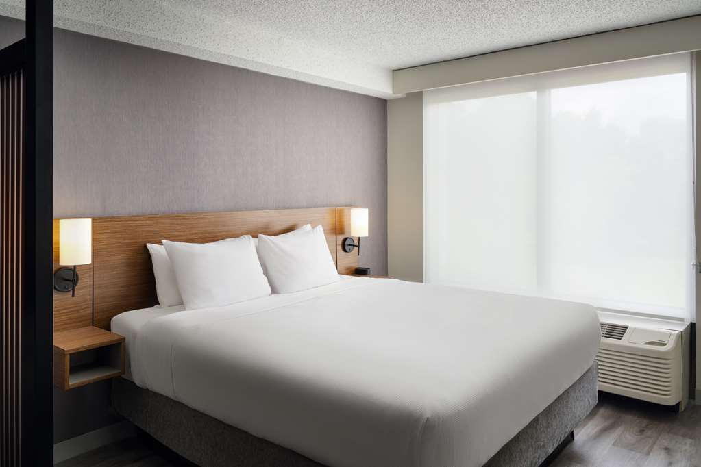 Hyatt Place Greensboro - photo 31