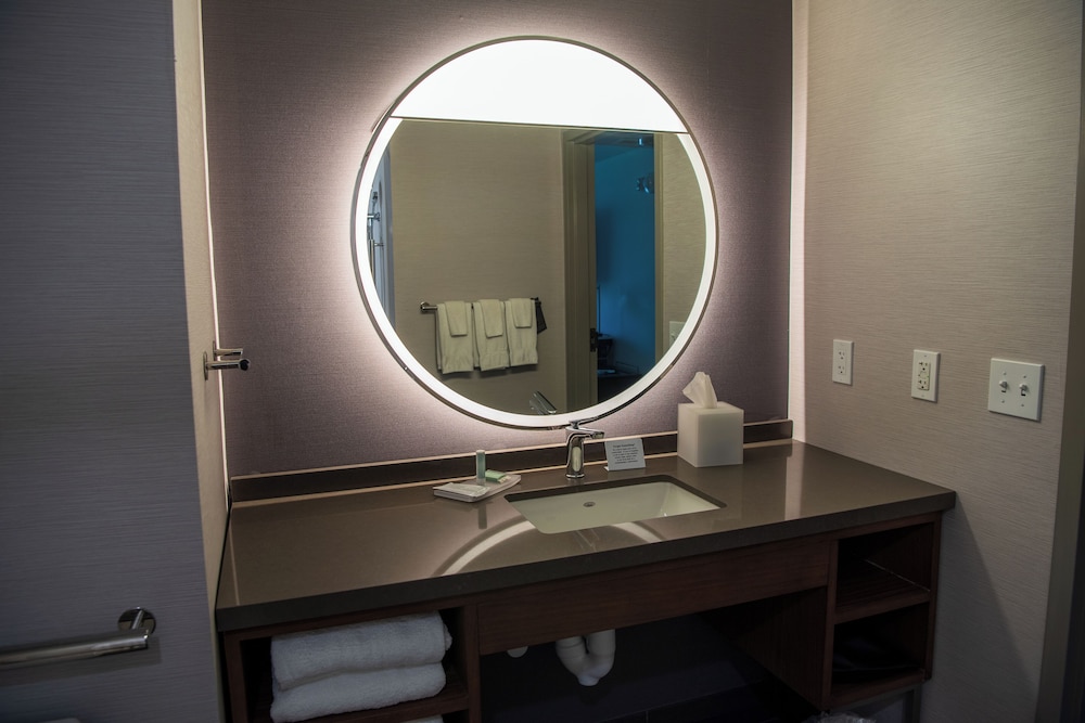 Courtyard by Marriott Lake City - photo 40