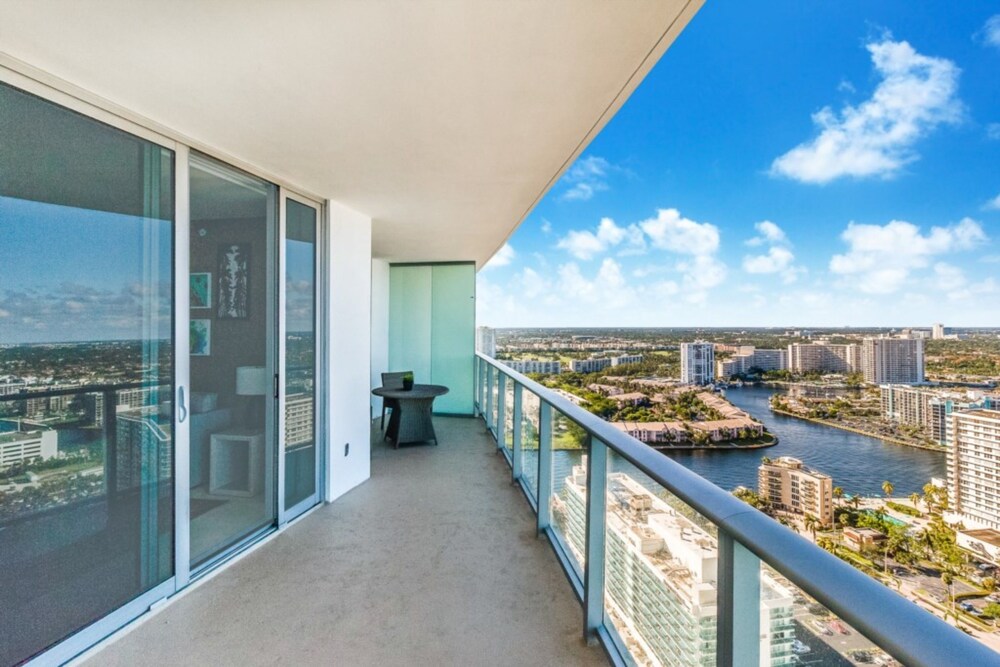 Contemporary Beach Resort Condos - photo 101