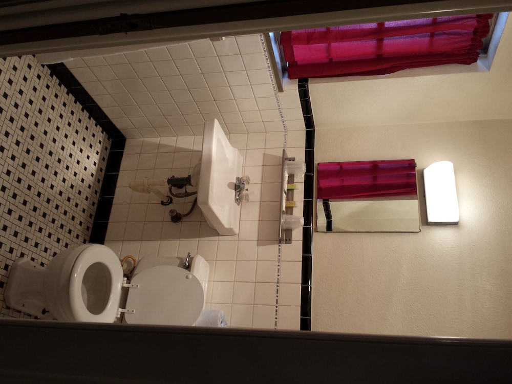 West Plains Motel - photo 51