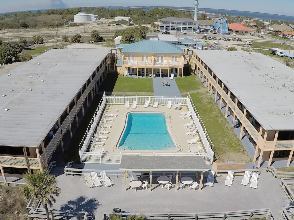 Buccaneer Inn - featured photo