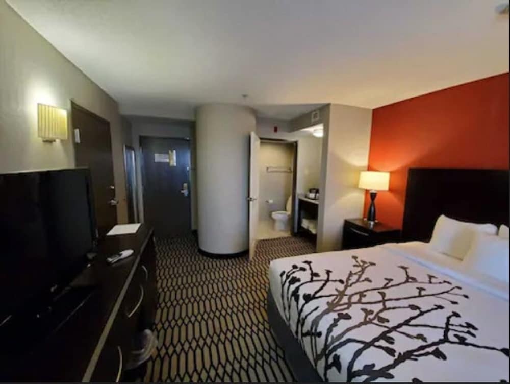 Sleep Inn & Suites BWI Airport - photo 9