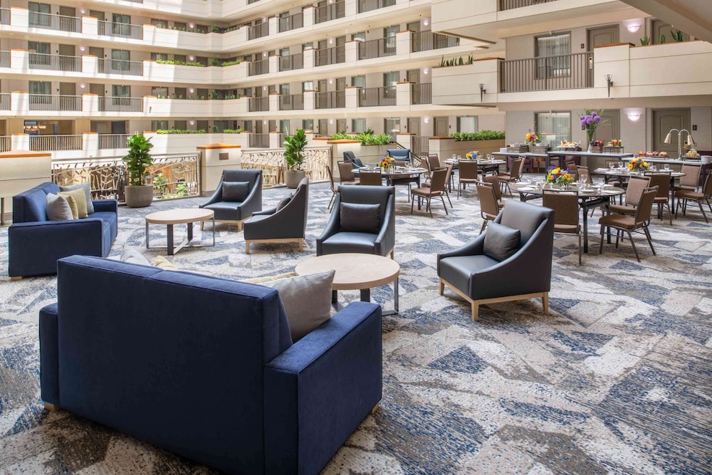 Embassy Suites by Hilton Sacramento Riverfront Promenade - photo 37