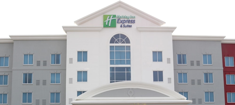Holiday Inn Express Hotel & Suites Columbia Fort Jackson