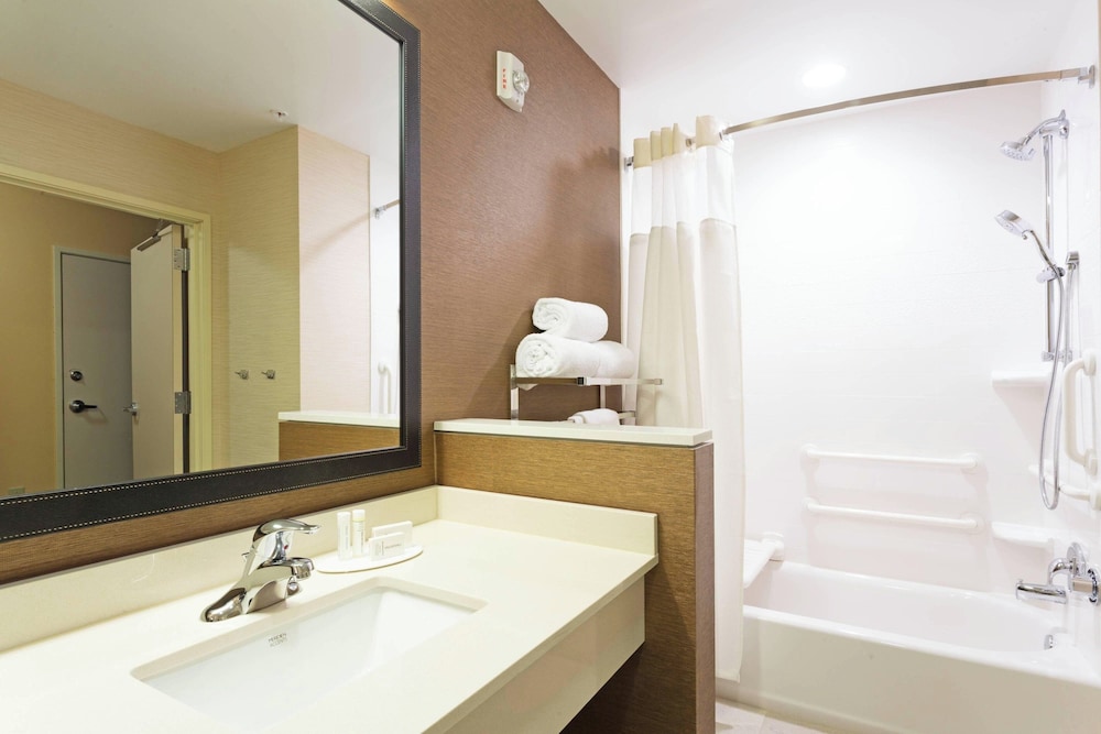 Fairfield Inn & Suites by Marriott Fort Lauderdale Downtown - photo 10