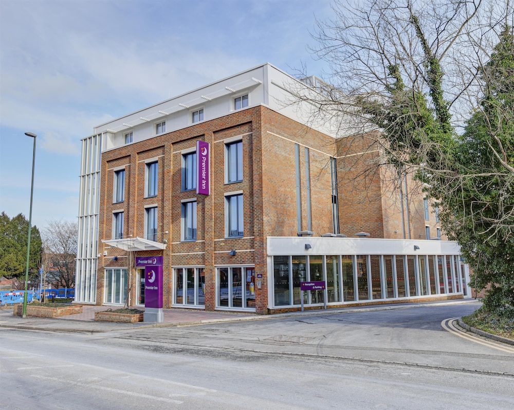 Premier Inn Haywards Heath Hotel — Haywards Heath