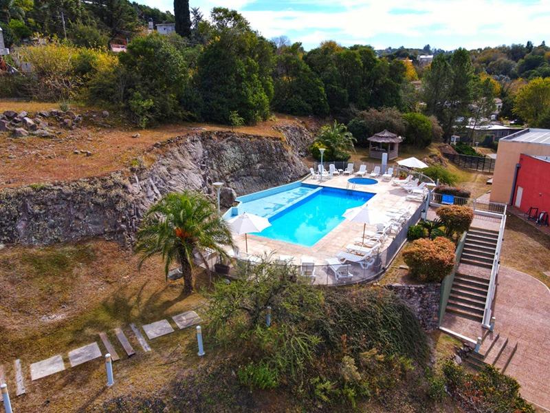 Howard Johnson by Wyndham Rio Ceballos in Rio Ceballos, Argentina