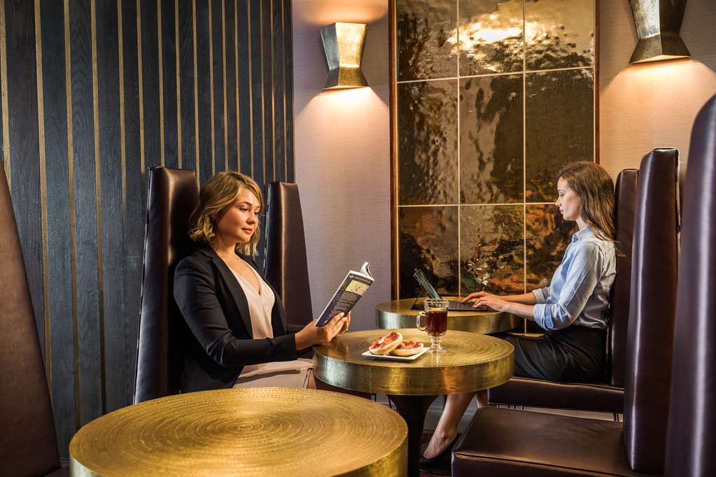 Charlesmark Hotel - photo 6