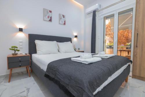 Apollo 2 bd Jacuzzi Suite — 4-Star Luxury Hotel in Athens, Greece