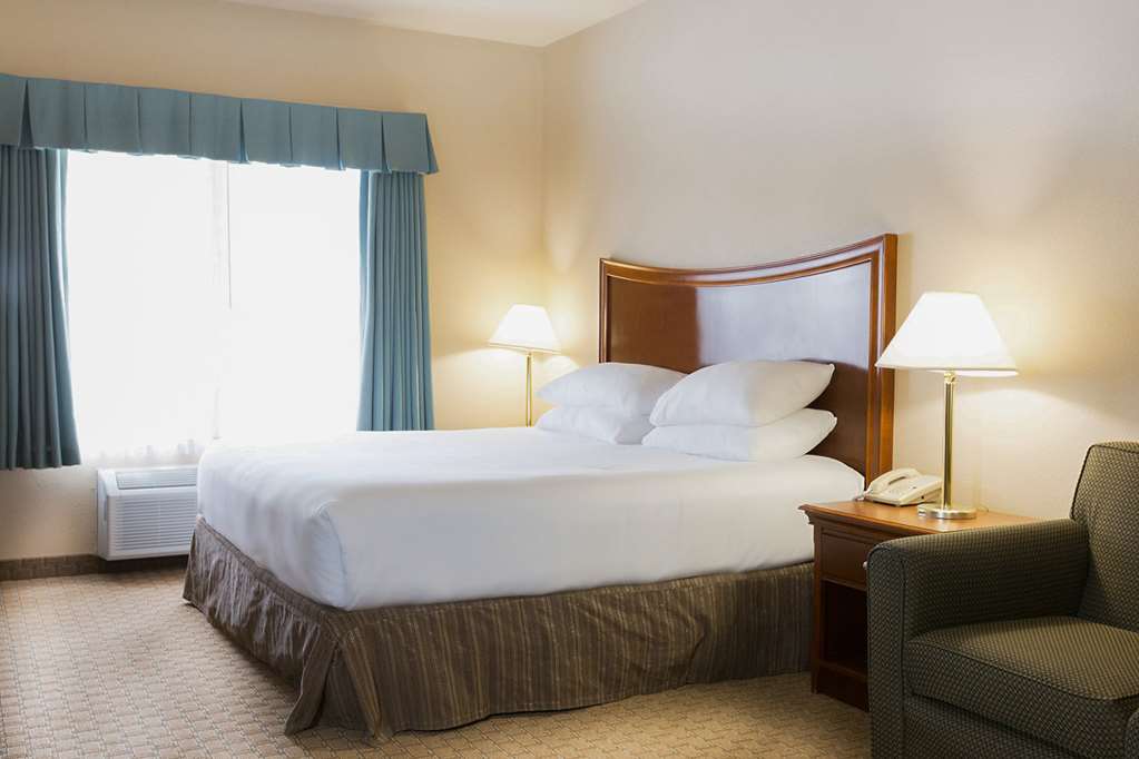 Red Lion Inn & Suites McMinnville - photo 13