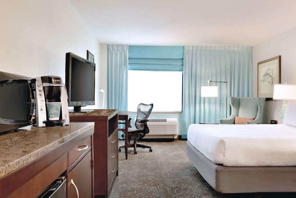 Hilton Garden Inn Worcester - photo 10