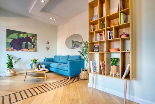 Spacious Penthouse with Panoramic Terrace 20 Minutes From San Siro & Duomo — 4-Star Luxury Hotel in Milan, Italy