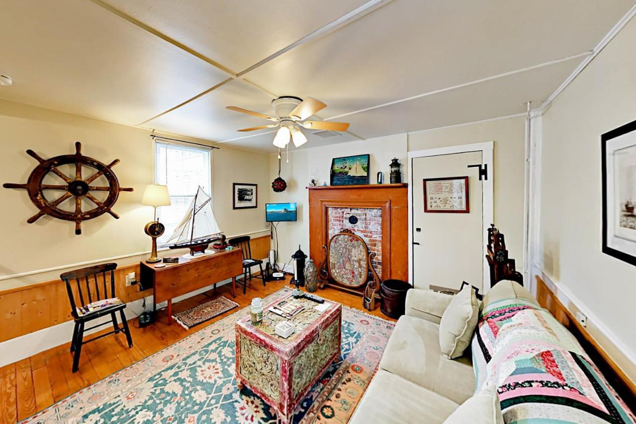 Snug Harbor Grande