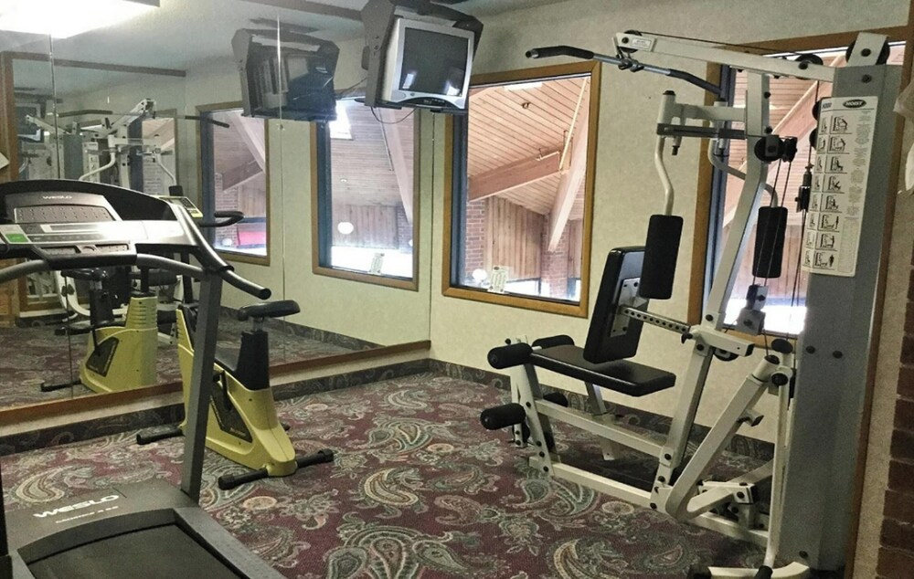 Capital O Amerihost Inn and Suites Mexico Hwy 54 MO - photo 23
