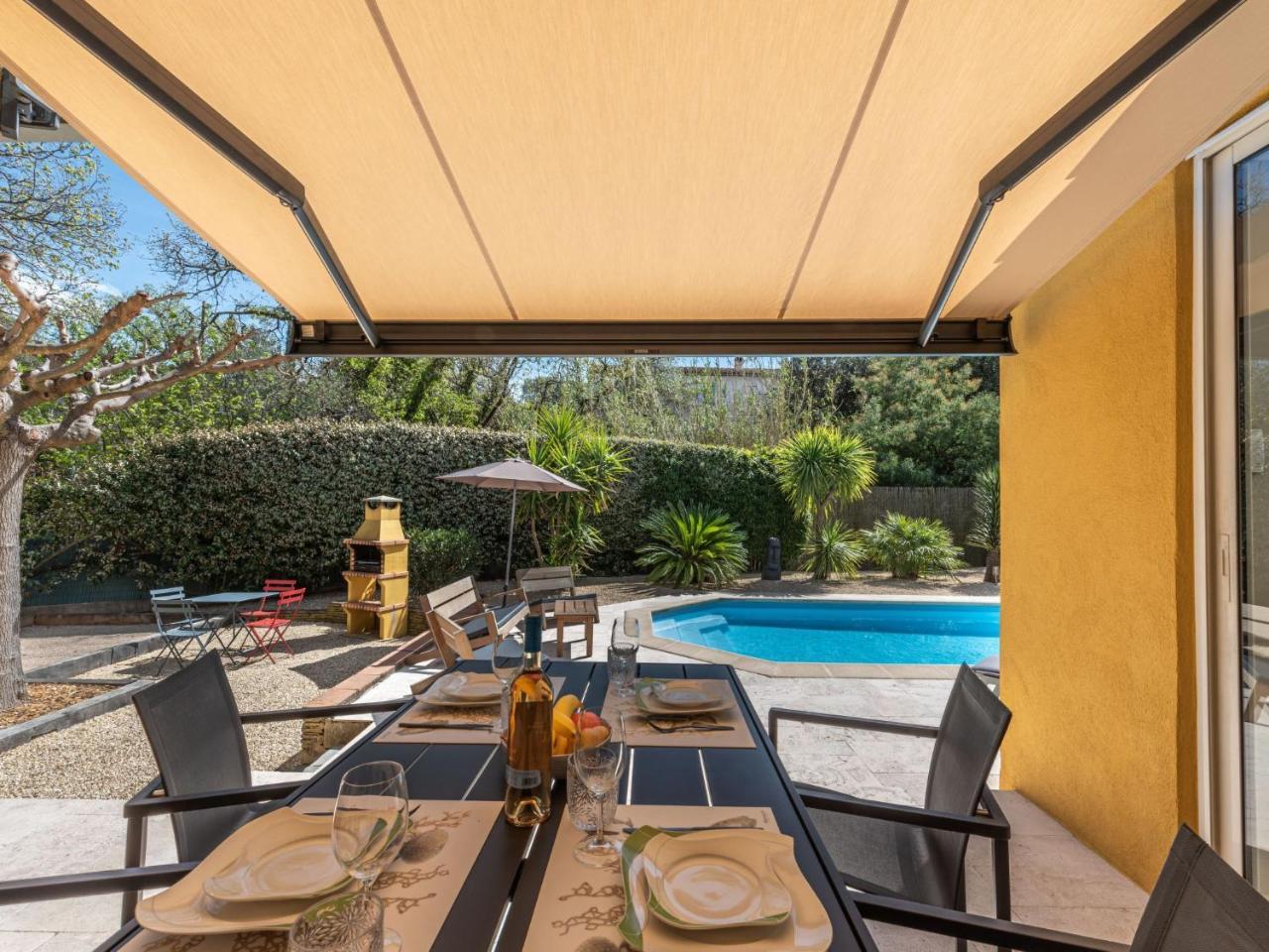 Holiday Home Le Clos du Murier by Interhome — 4-Star Luxury Hotel in Cogolin, France