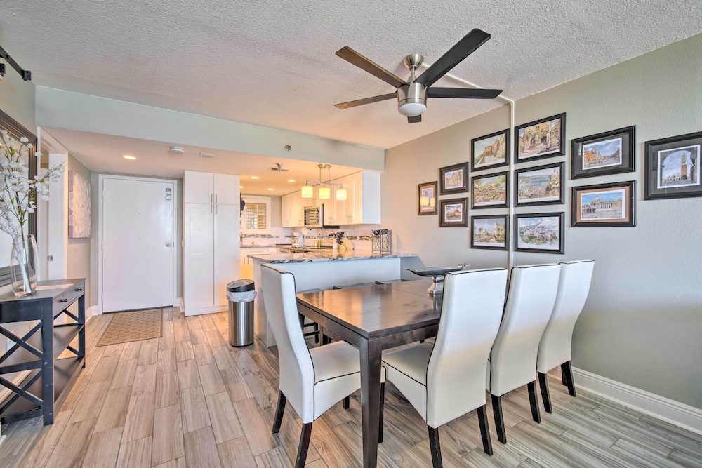 Relaxing Hudson Condo Steps From the Pool — 4-Star Luxury Hotel in Hudson, United States