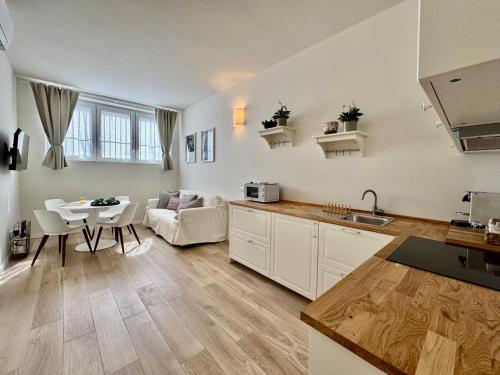 Spacious apartment near San Siro — 4-Star Luxury Hotel in Milan, Italy