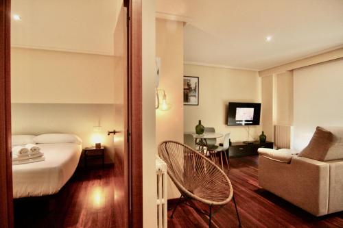 1f.Centrico Y Tranquilo En la Ciudad de las Burgas in Ourense, Spain