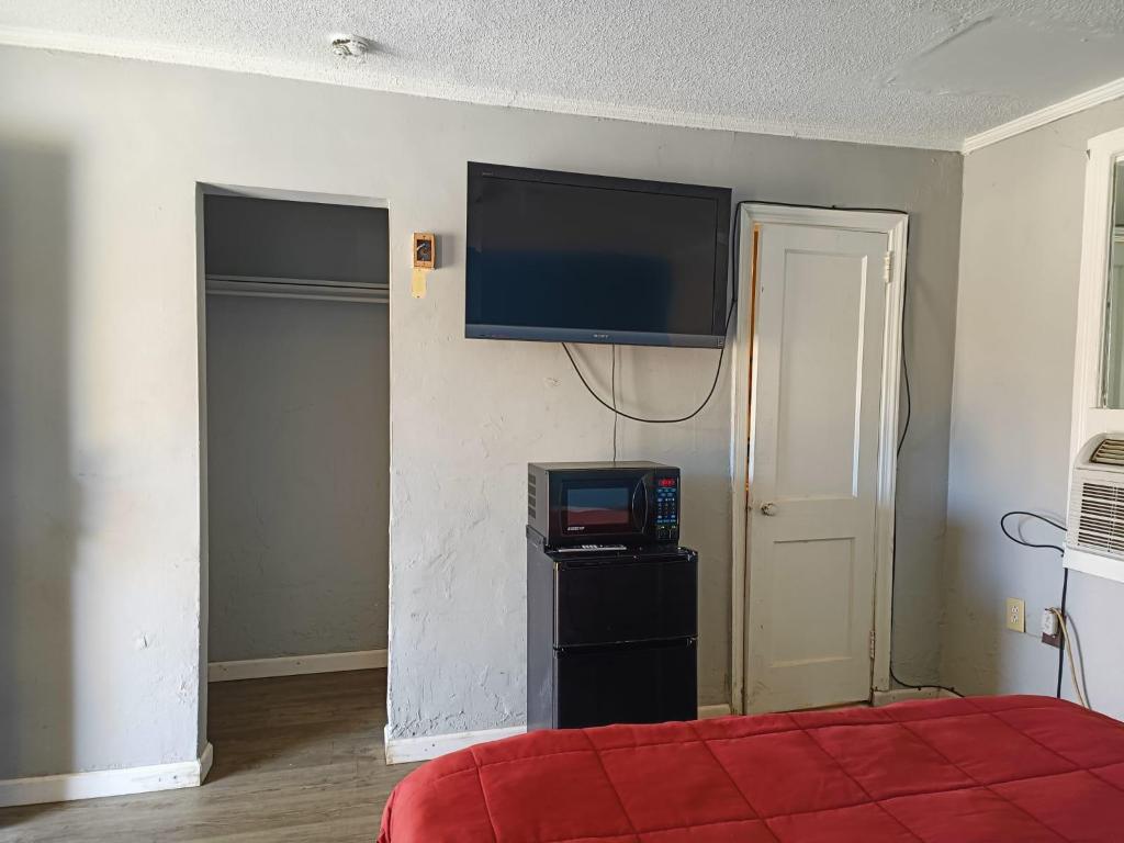 Crown Inn By Oyo Orangeburg Hwy 301 - photo 23