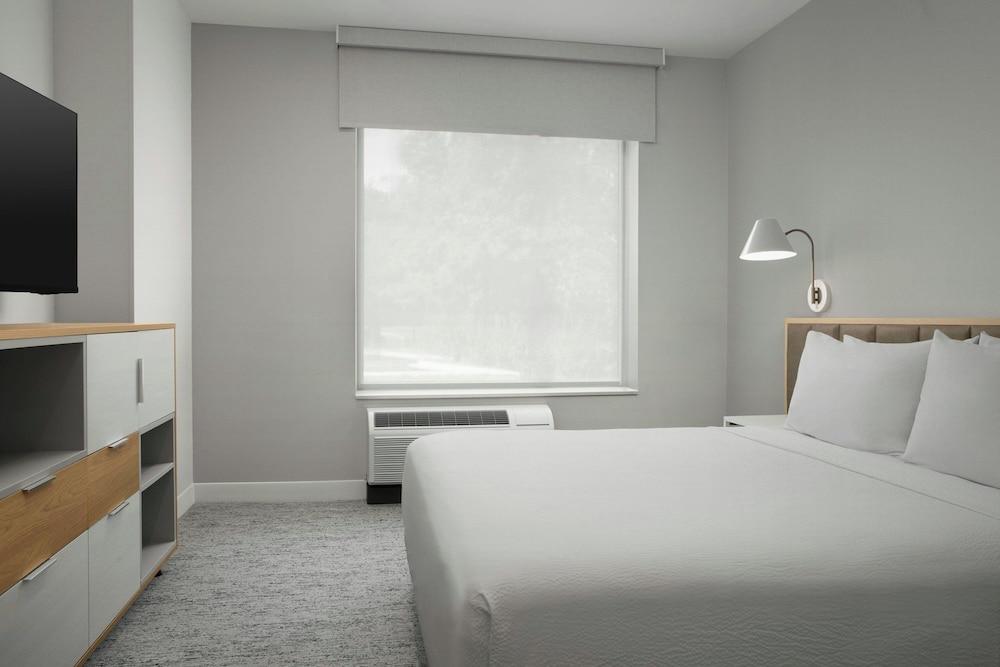 TownePlace Suites by Marriott Jacksonville Mayport - photo 41