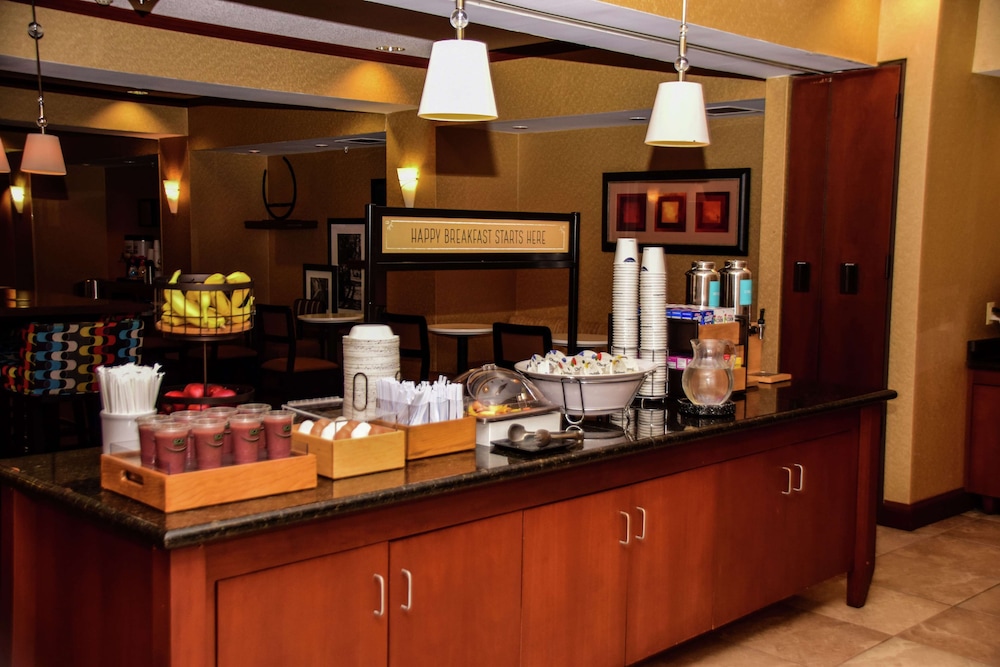 Hampton Inn Indiana - photo 26