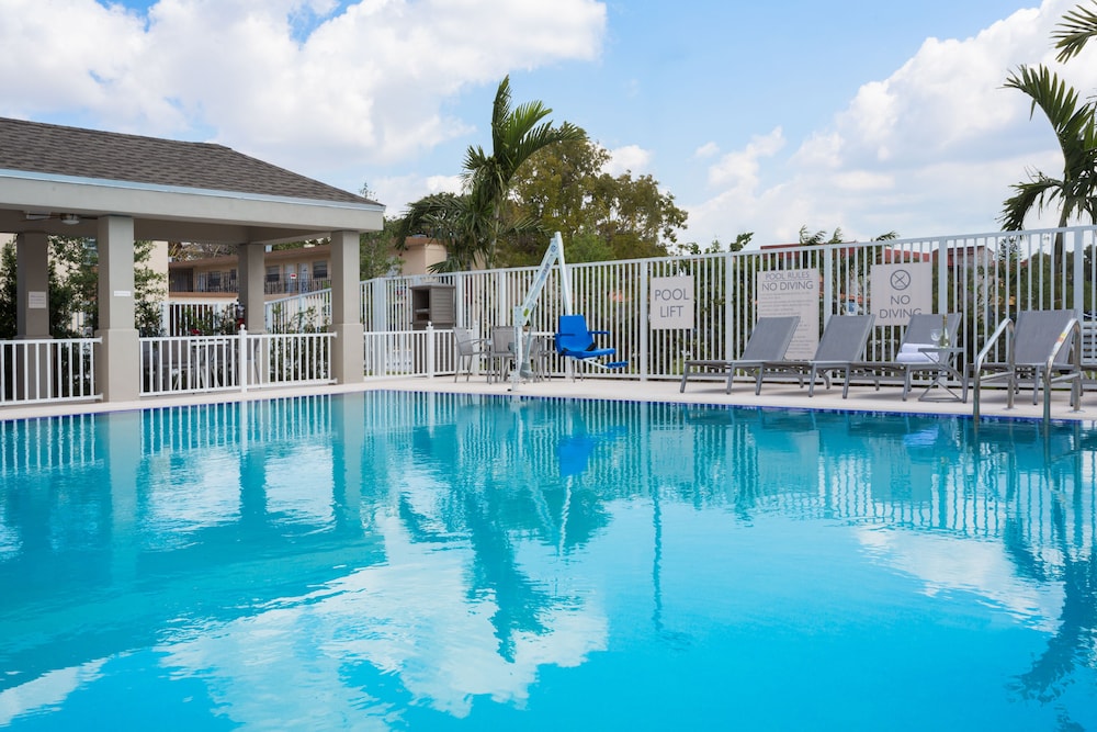 Candlewood Suites Miami Intl Airport 36th St by IHG - photo 28