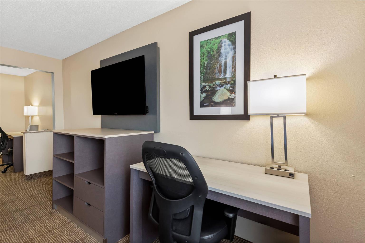Quality Inn and Suites Springfield Southwest near I 72 - photo 21