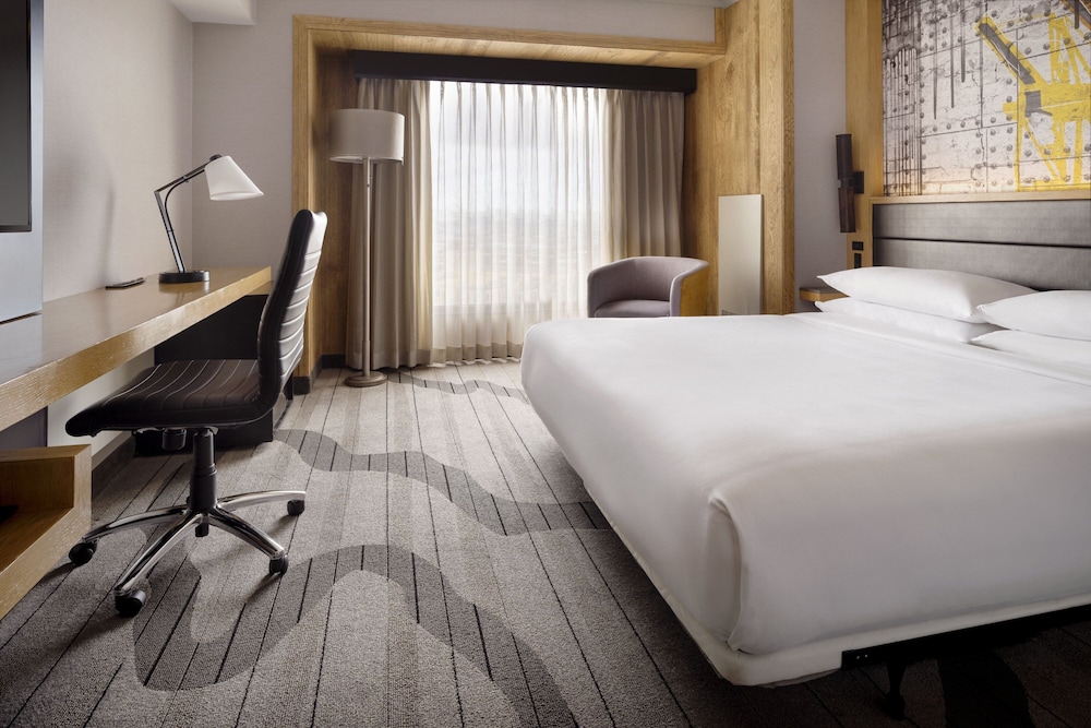 Oakland Marriott City Center - photo 17