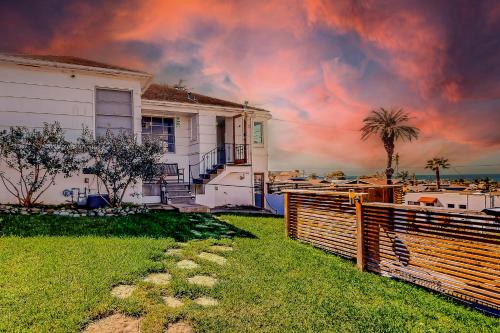 Sea Side Beauty — 4-Star Luxury Hotel in San Diego, United States