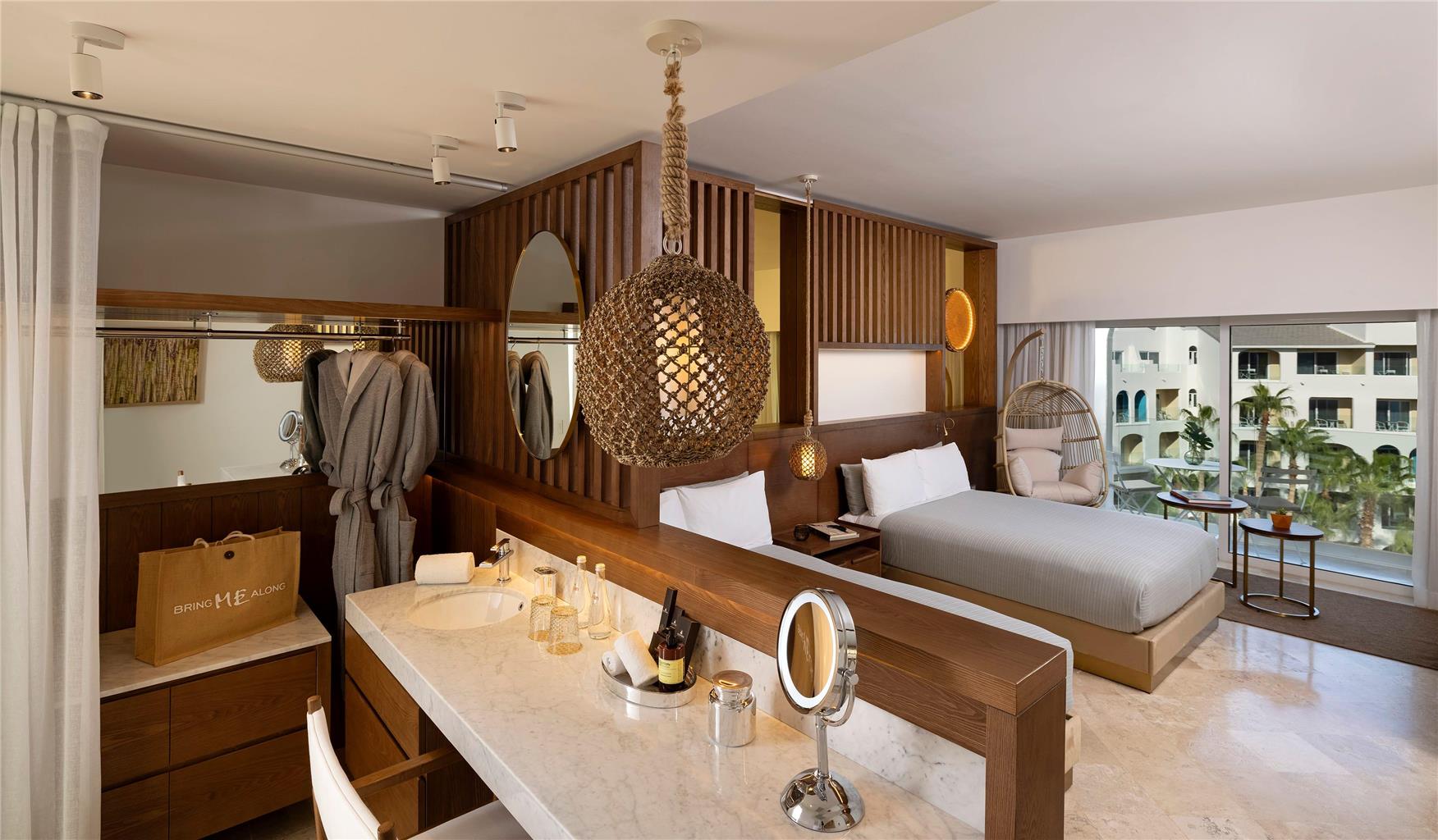 Guest room