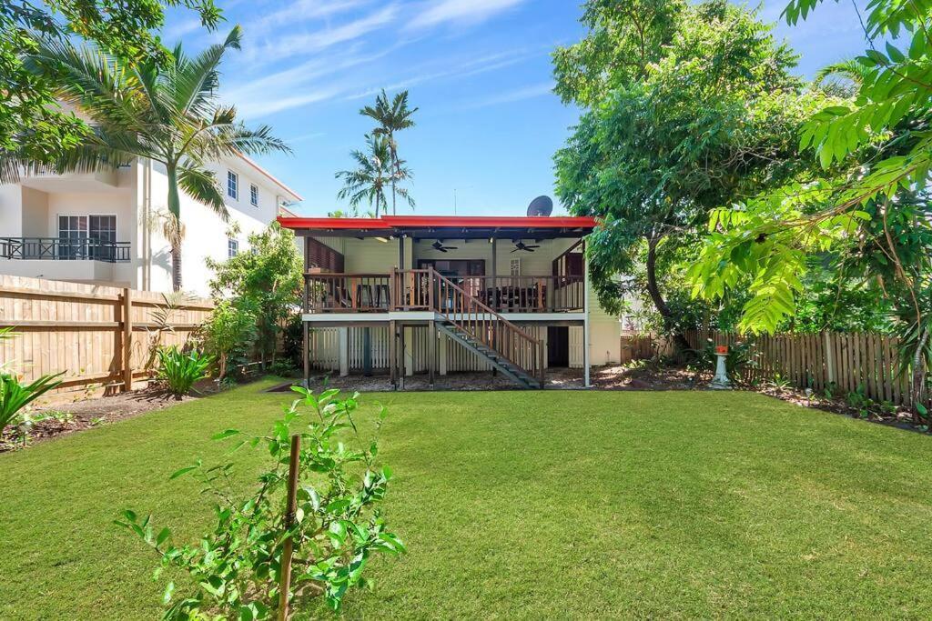 Masterfully Restored Queenslander Near Esplanade — Cairns North — photo 5