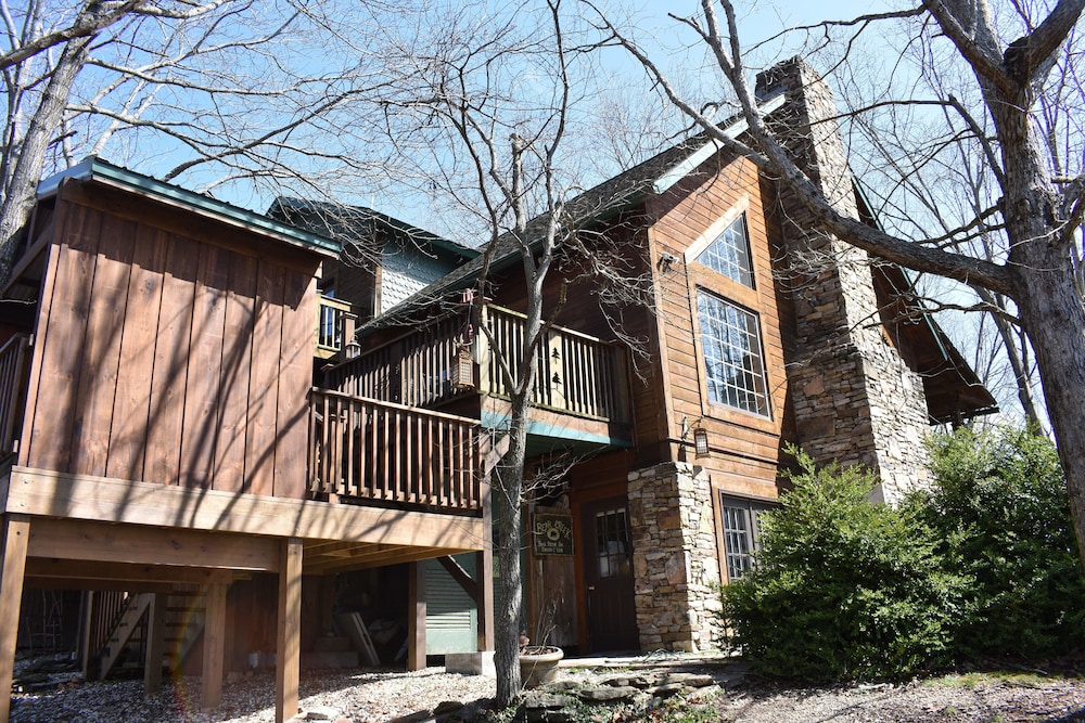 Bear Creek Lodge Cabin Resort - photo 124