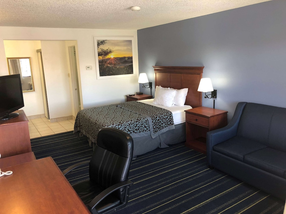 Days Inn by Wyndham Grand Junction - photo 16