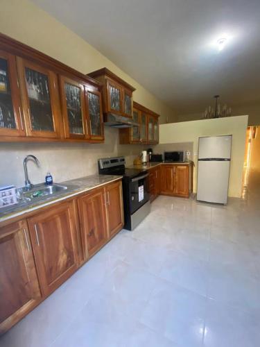 Champagne Villa — Bluefields — photo 2