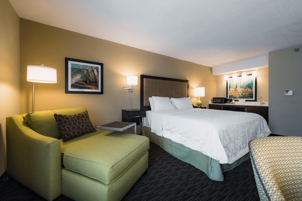 Hampton Inn Meridian - photo 7