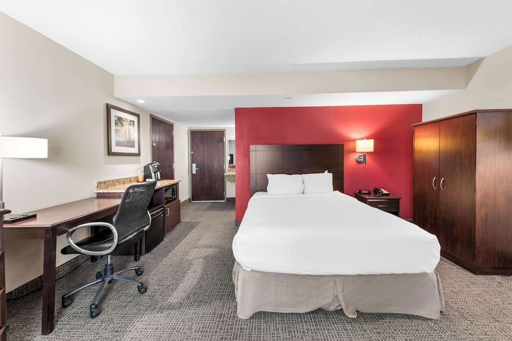 Quality Inn Columbus NE - photo 8