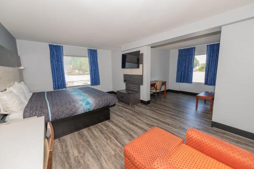 Jamestown inn & Suites - photo 32