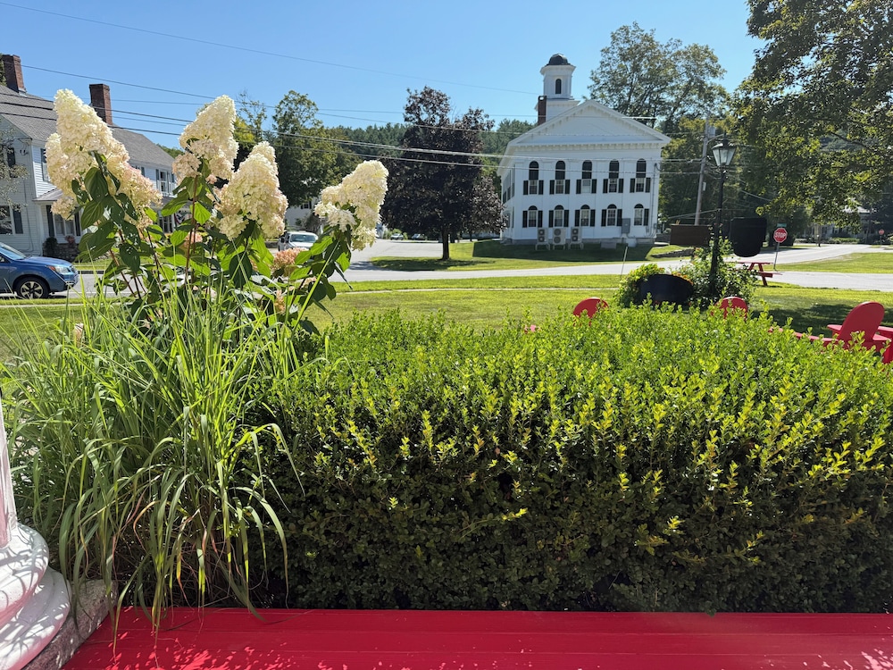 Four Columns Inn - photo 81